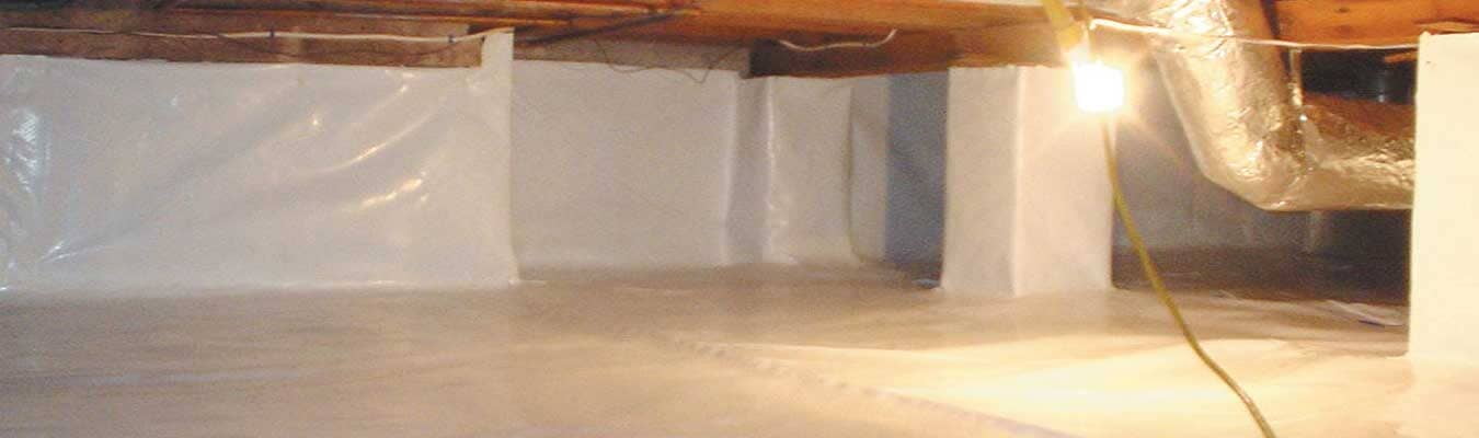 Damp crawl space humidity and moisture problem